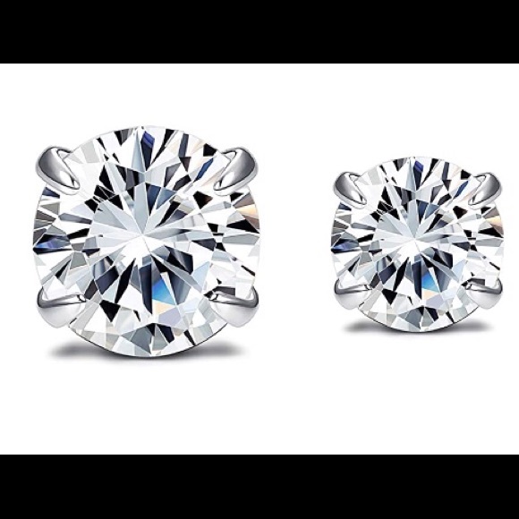 2 pairs of Cubic Zirconia Stud Earrings - Picture 2 of 3